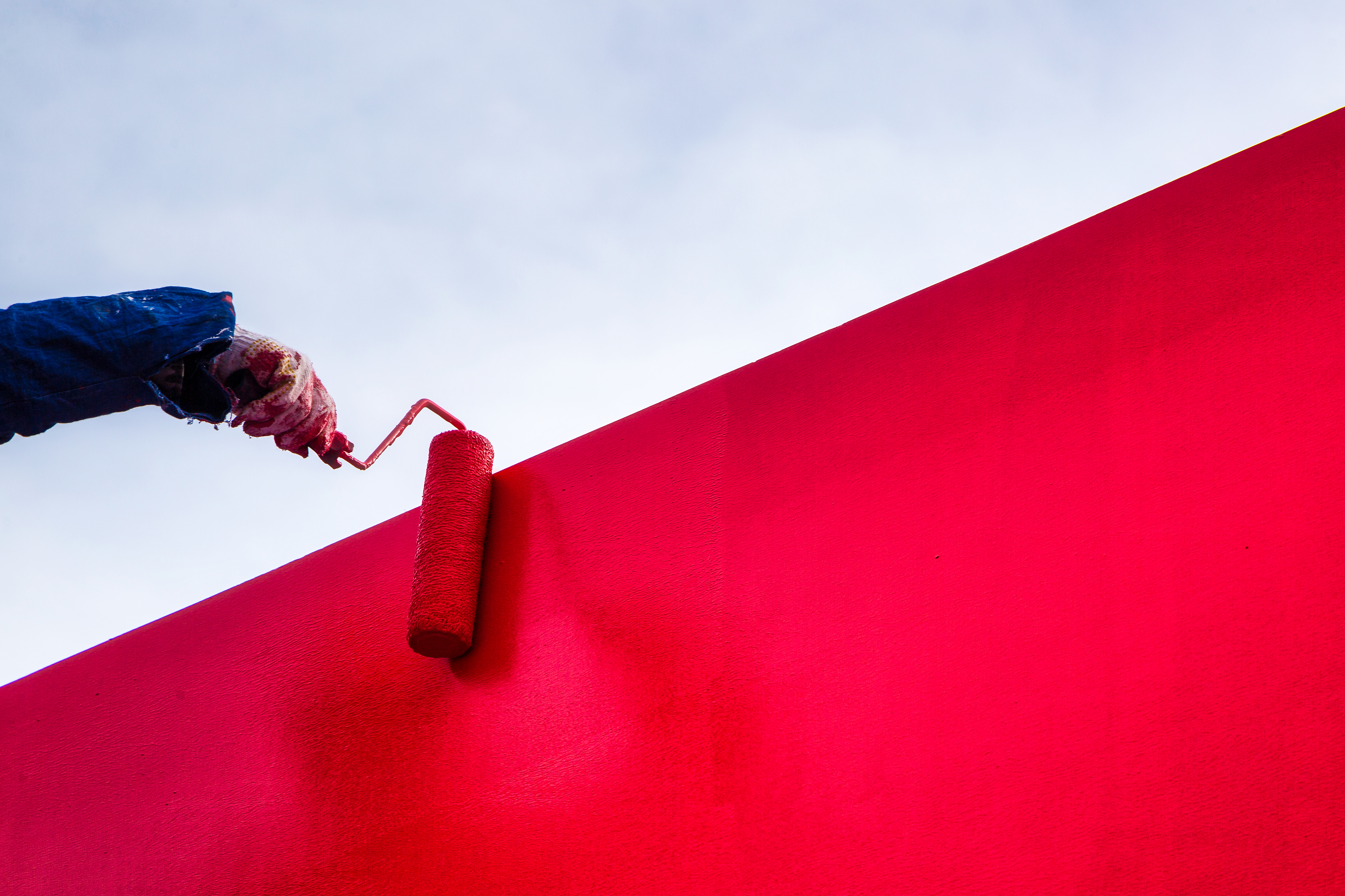 Rolling deep red paint